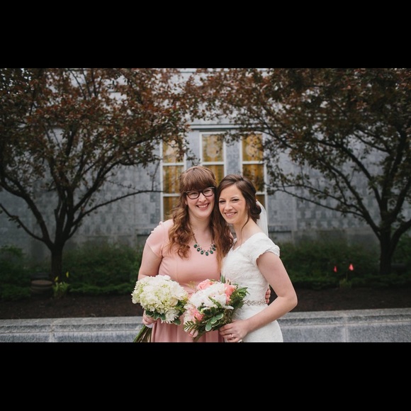 Emerald Necklace - Picture 3 of 3